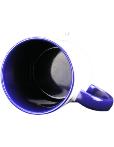 Taza blanca con interior y asa de color azul